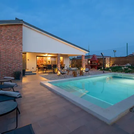 Casa Vigo פולה